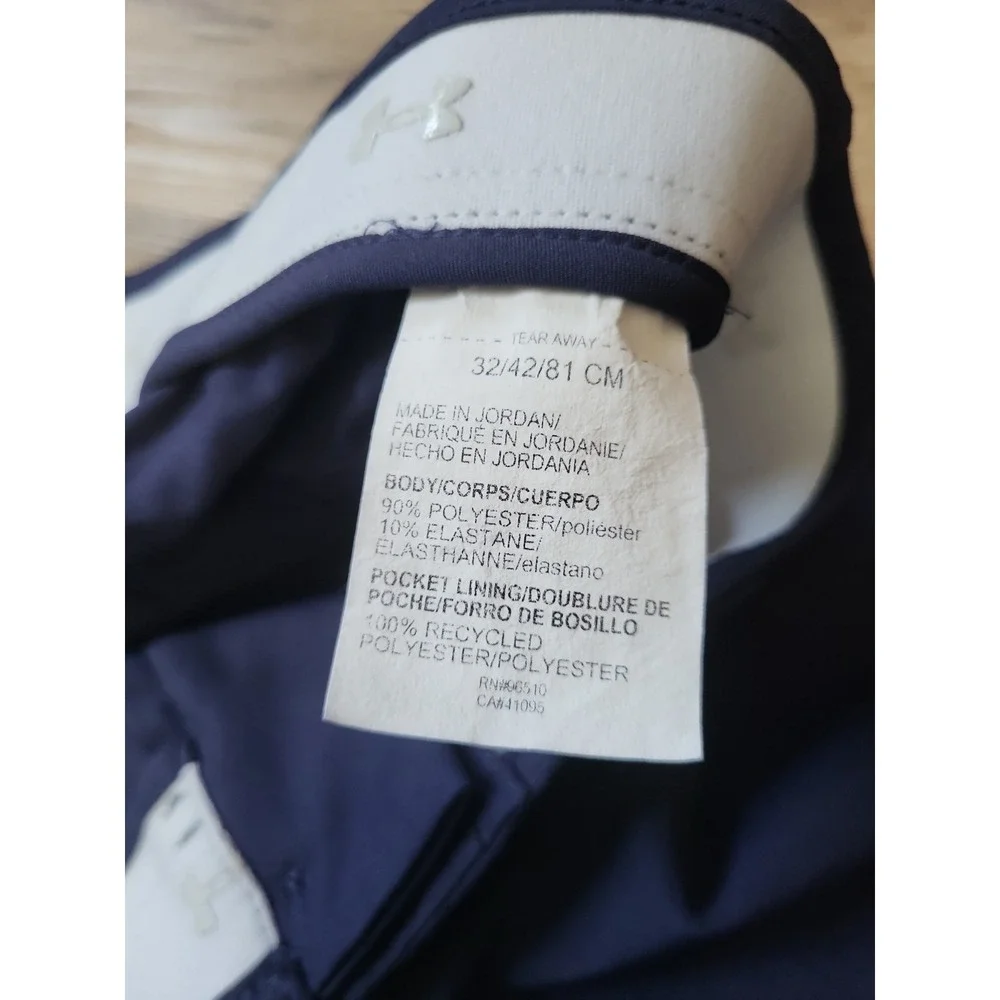 Under Armour Flat Front Golf Shorts Men's Size 32 Matchplay Navy Blue